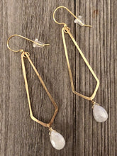 Load image into Gallery viewer, Brass Diamond Stone Earring
