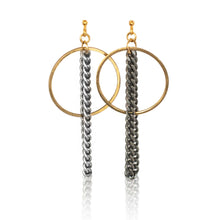 Load image into Gallery viewer, Medium Brass Circle-Silver Curb
